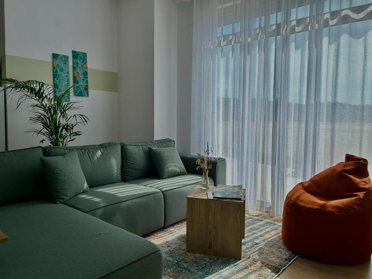 Gibel Appartamento Golem (Tirana)