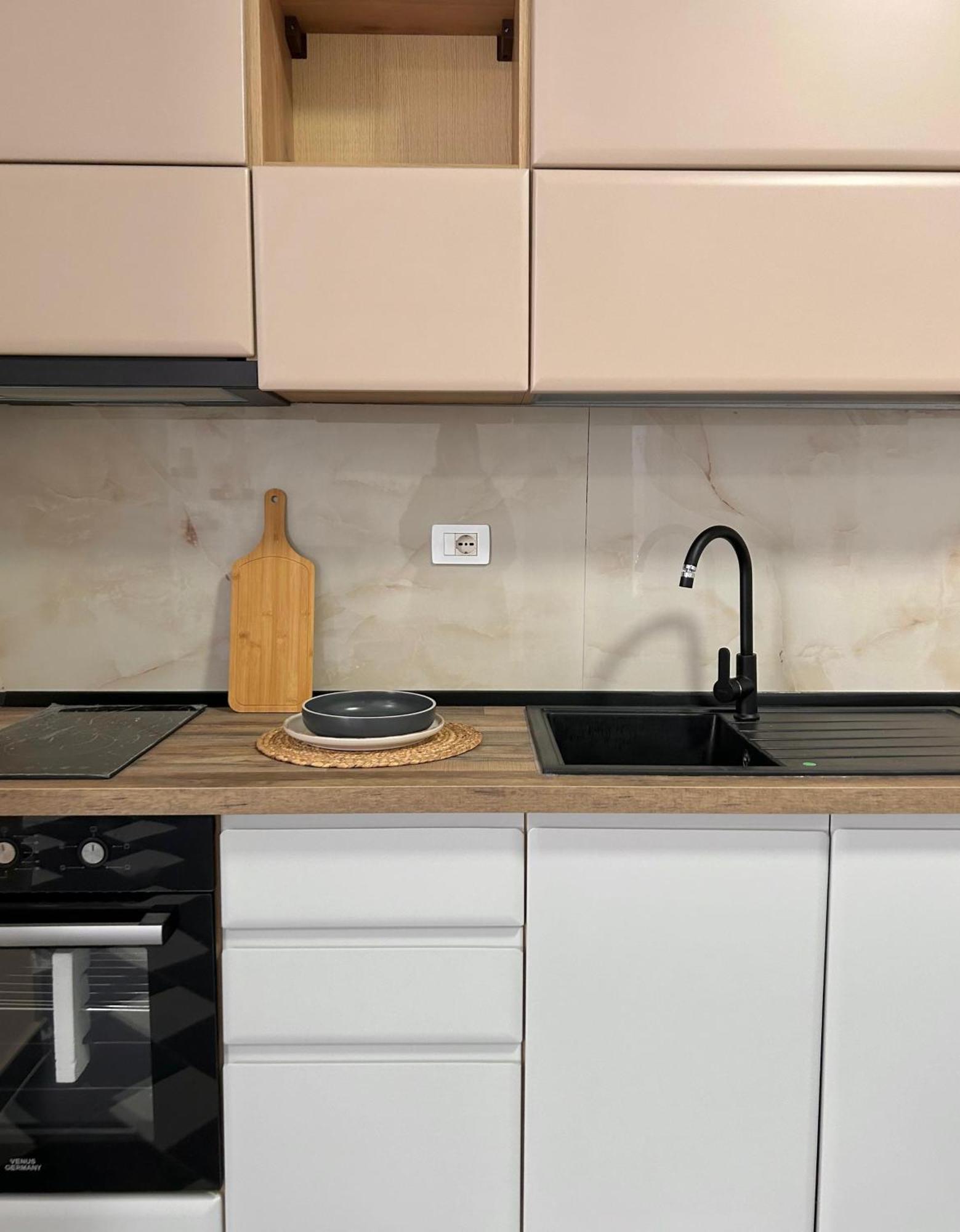 Apartment Gibel Golem (Tirana)